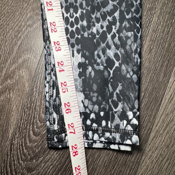 Playground Pant Snakeskin Black White Leggings Size Small - Picture 8 of 8
